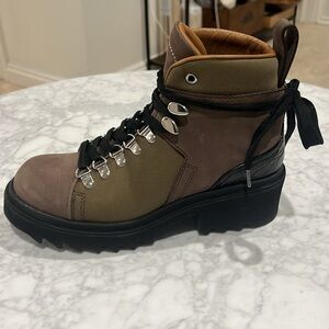 Chloe.  Tri-Color Lug Sole Hiking Boots.  38